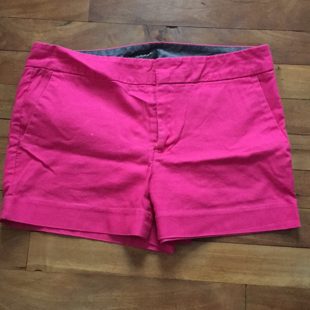Hot pink women’s shorts banana republic